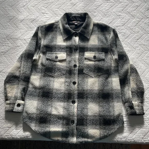 Plaid Shacket - Picture 6 of 7